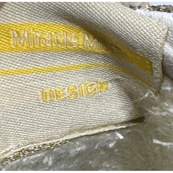 Mi.iM‎ Gold Glitter Sneaker With Star Applique Women's 7.5 Miracle Miles Design - Picture 9 of 16
